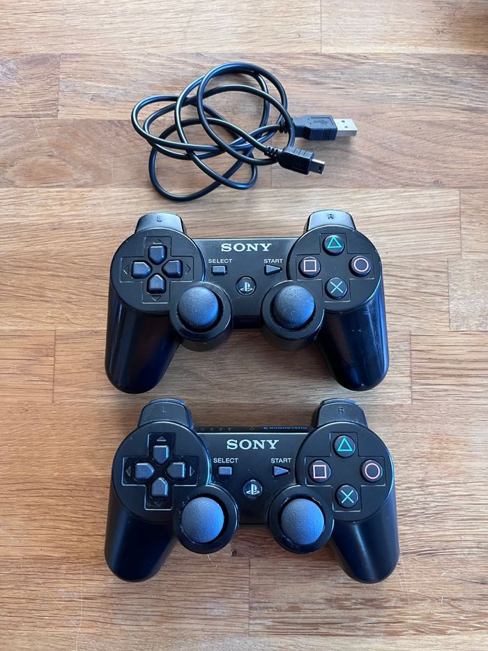 Lot de manettes officielles Sony DualShock 3