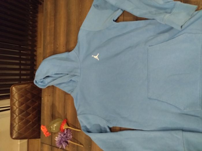 Sweat à capuche Jordan bleu garçon 13-15 ans – Très bon état - photo numéro 2