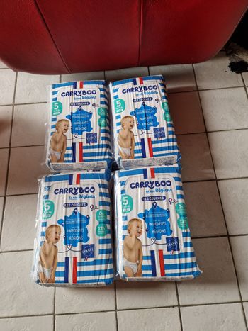 160 couches Carryboo taille 5