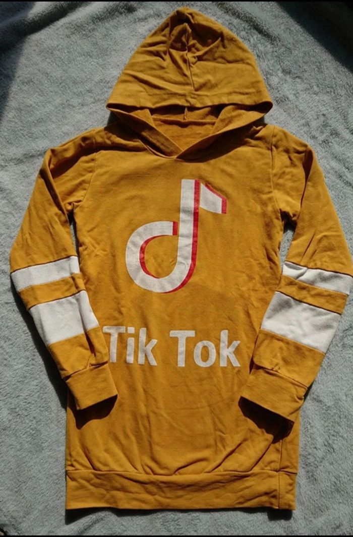 🌸 Sweat fin à capuche Tik Tok 10ans