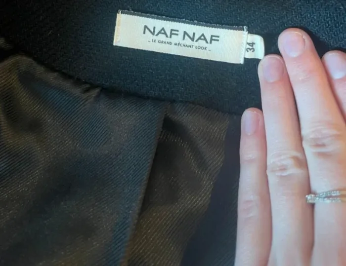 Manteau élégant "Naf Naf" noir - col asymétrique et ceinture - photo numéro 4