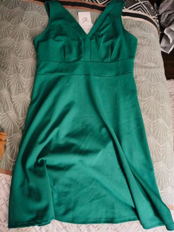Robe verte patineuse cache cache neuve avec étiquette