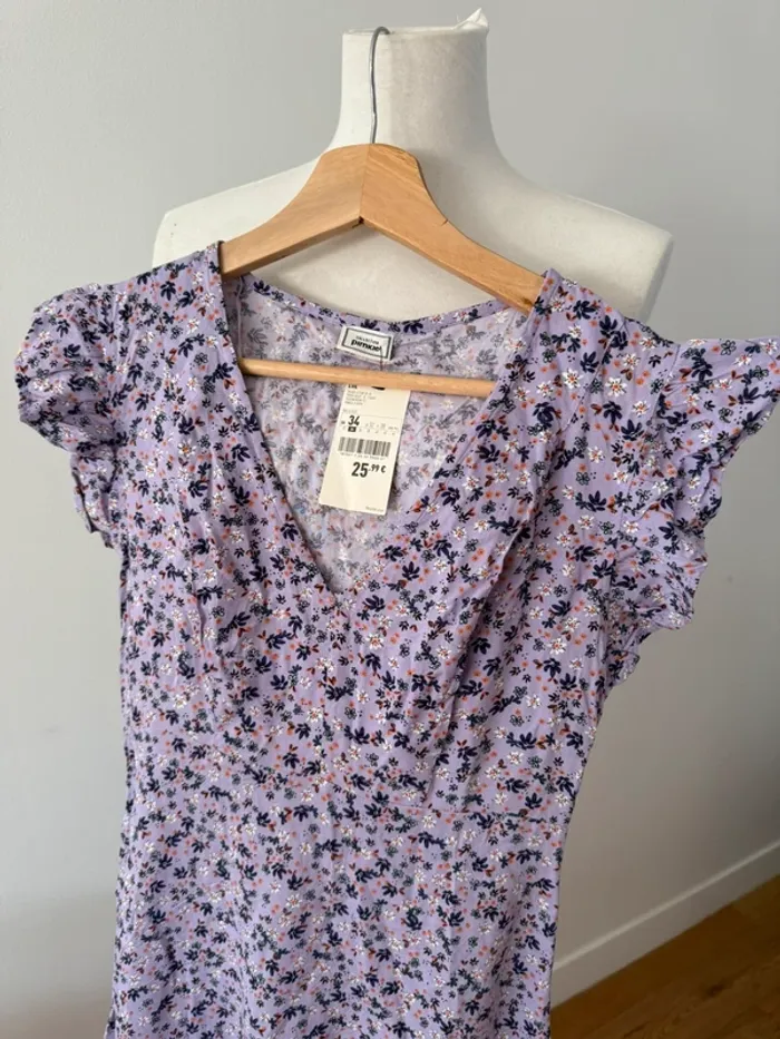Jolie robe d’été neuve XS/34 mauve fleurie - photo numéro 2