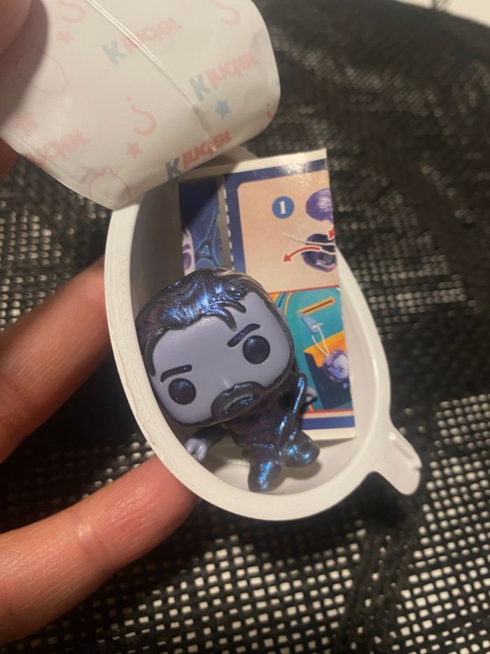 kinder Joy Stranger Things VC264 Hopper - photo numéro 4