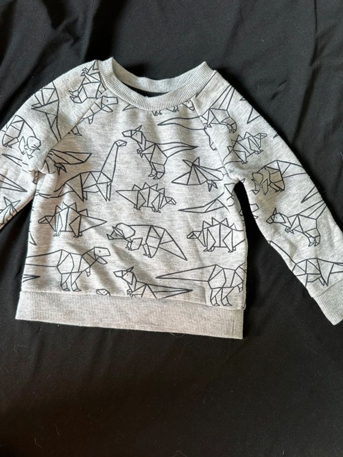 Sweat motif Dino