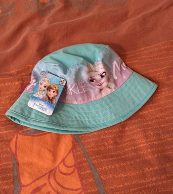 Chapeau bob fille neuf reine des neige