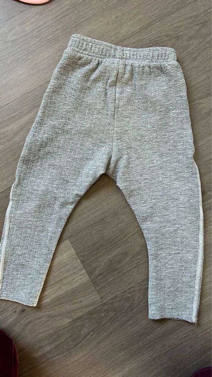 Jogging Zara fille 5 ans - photo numéro 4