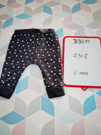 D3899 - jogging fille 6 mois