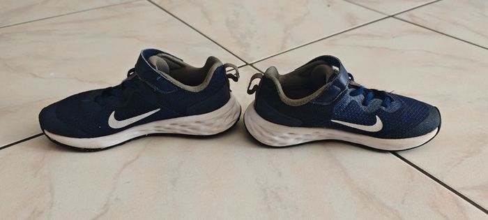 Nike révolution 6 pointure 32 - photo numéro 4