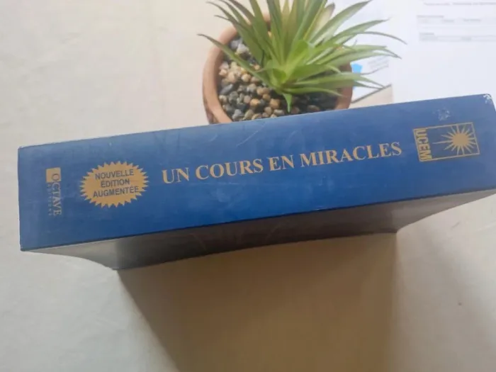 Un cours en miracles - Nouvelle Edition Augmentée - photo numéro 3