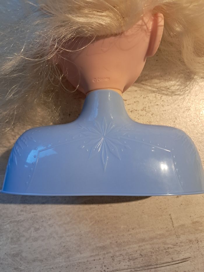 Tête à coiffer Elsa Reine des neiges Disney - photo numéro 6