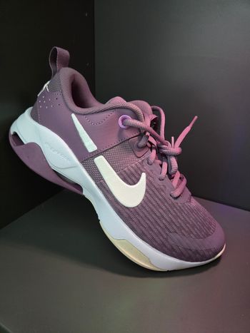 Nike zoom bella 7 - taille 38 - neuves - violet