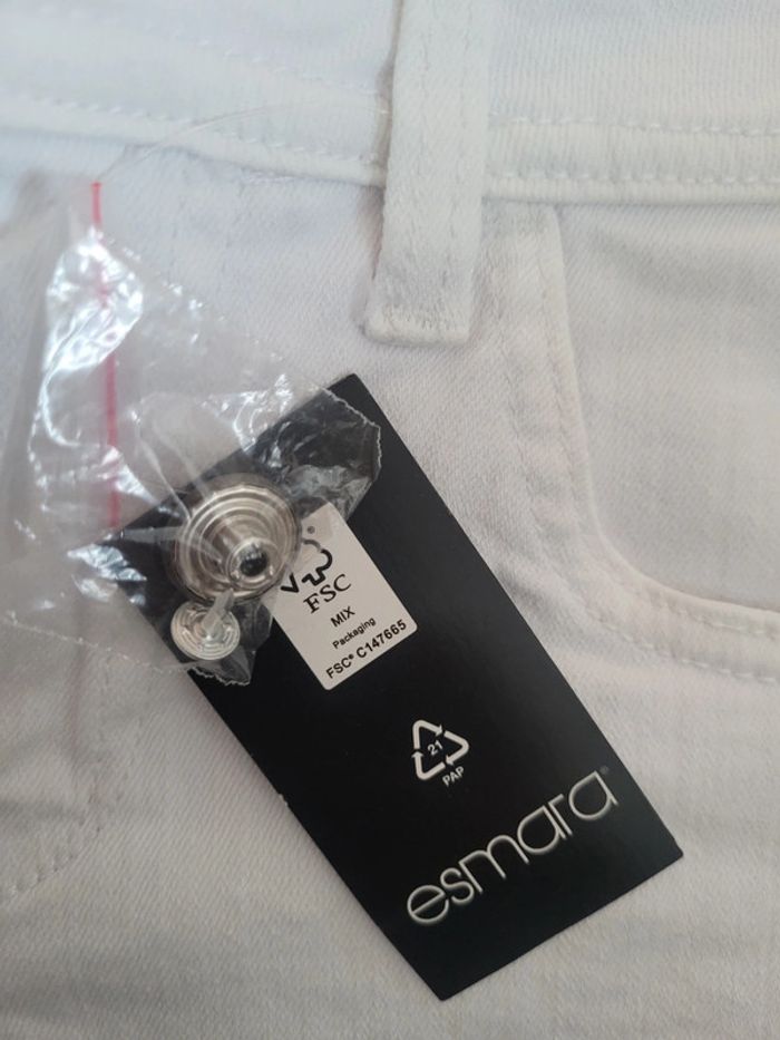 Short court blanc taille 38 neuf - photo numéro 3