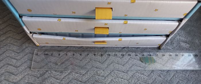 boite en forme de maison, crayons  - LE PETIT PRINCE - photo numéro 7