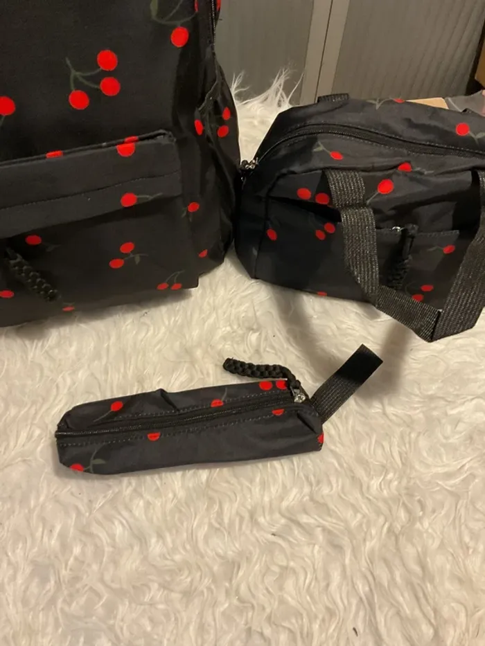 Ensemble 3 pcs « cerises » neuf - photo numéro 3