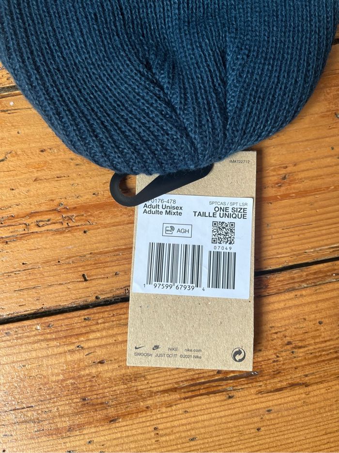 Bonnet Nike bleu marine - photo numéro 2