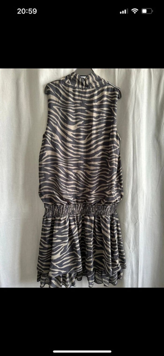 Robe confortable - photo numéro 3
