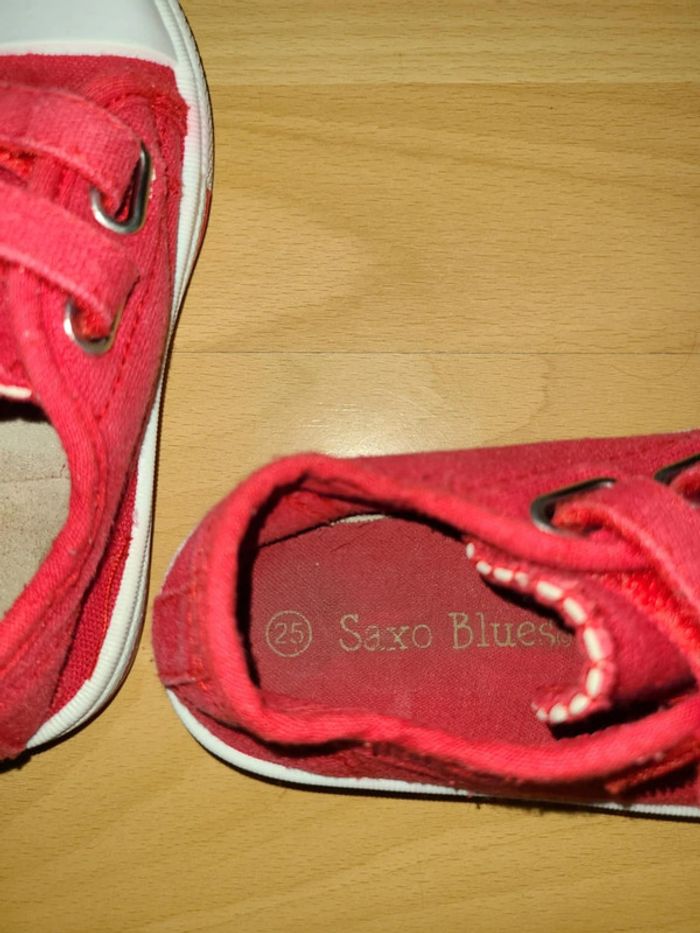 Chaussures rouge en toile à scratch • pointure 25 - photo numéro 5