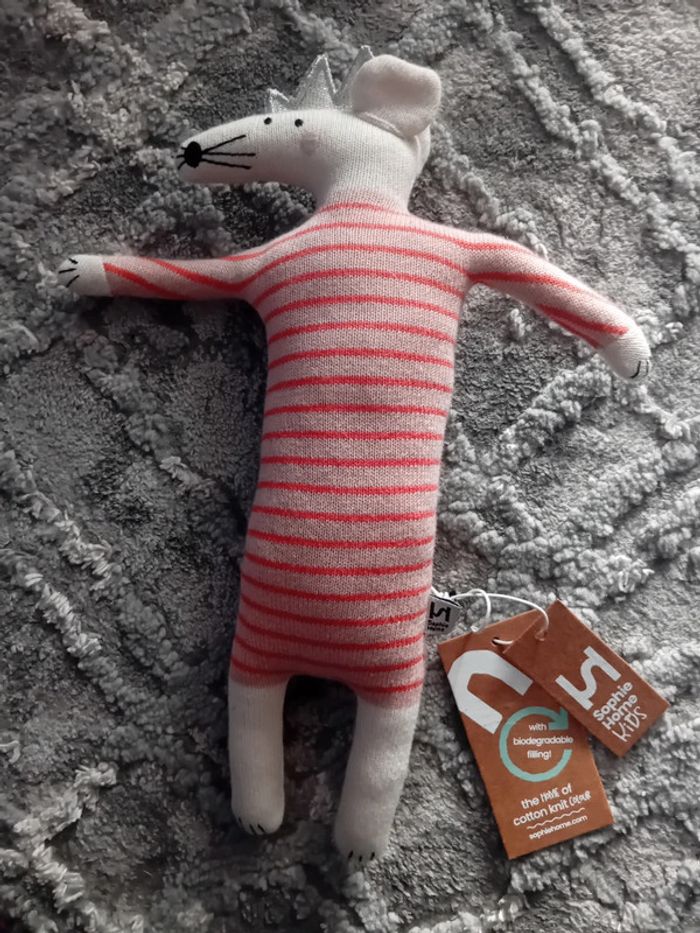 Souris peluche
