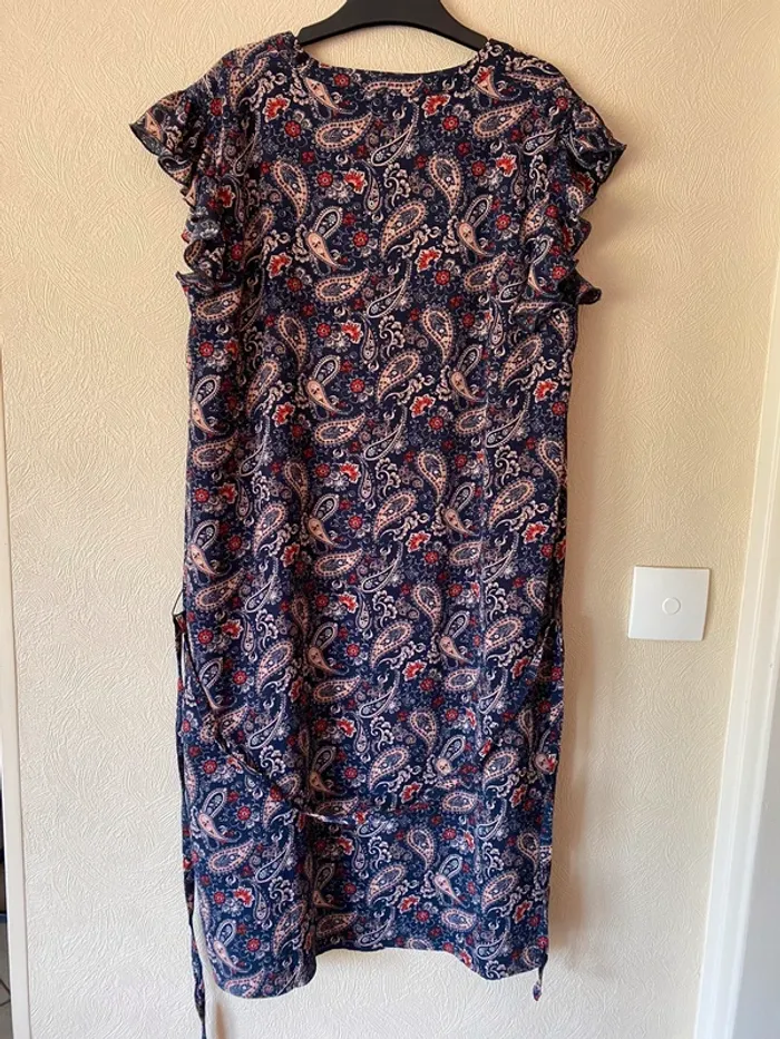 Jolie robe - photo numéro 2