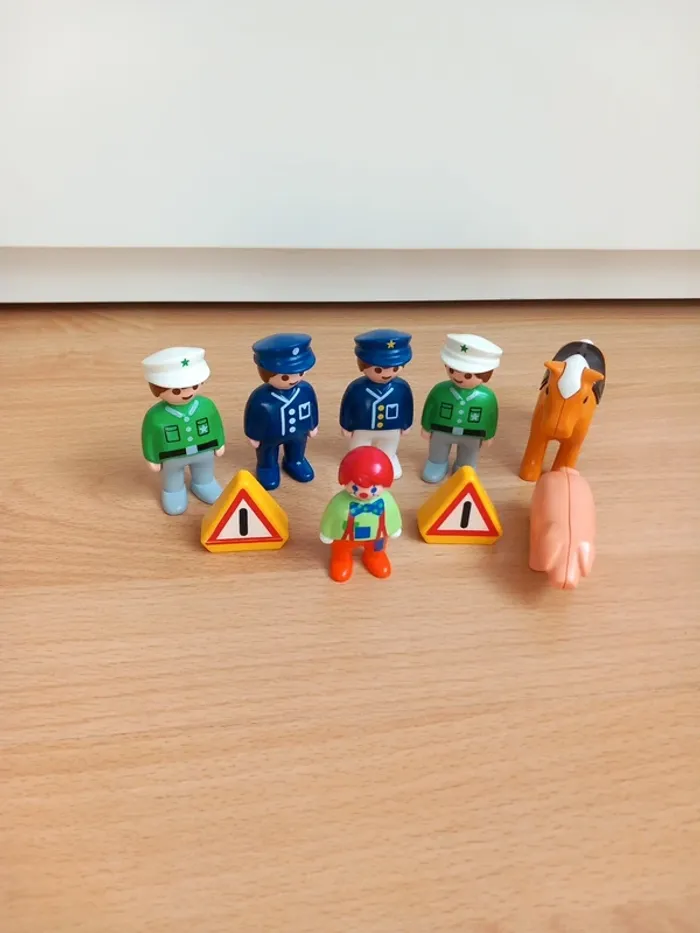 Lot de personnages et pièces 1 2 3 playmobil - photo numéro 2