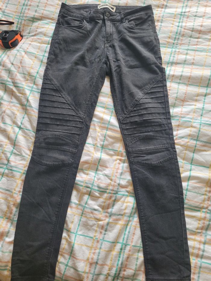 Pantalon jean noir délavé, taille 38 /40 - photo numéro 3