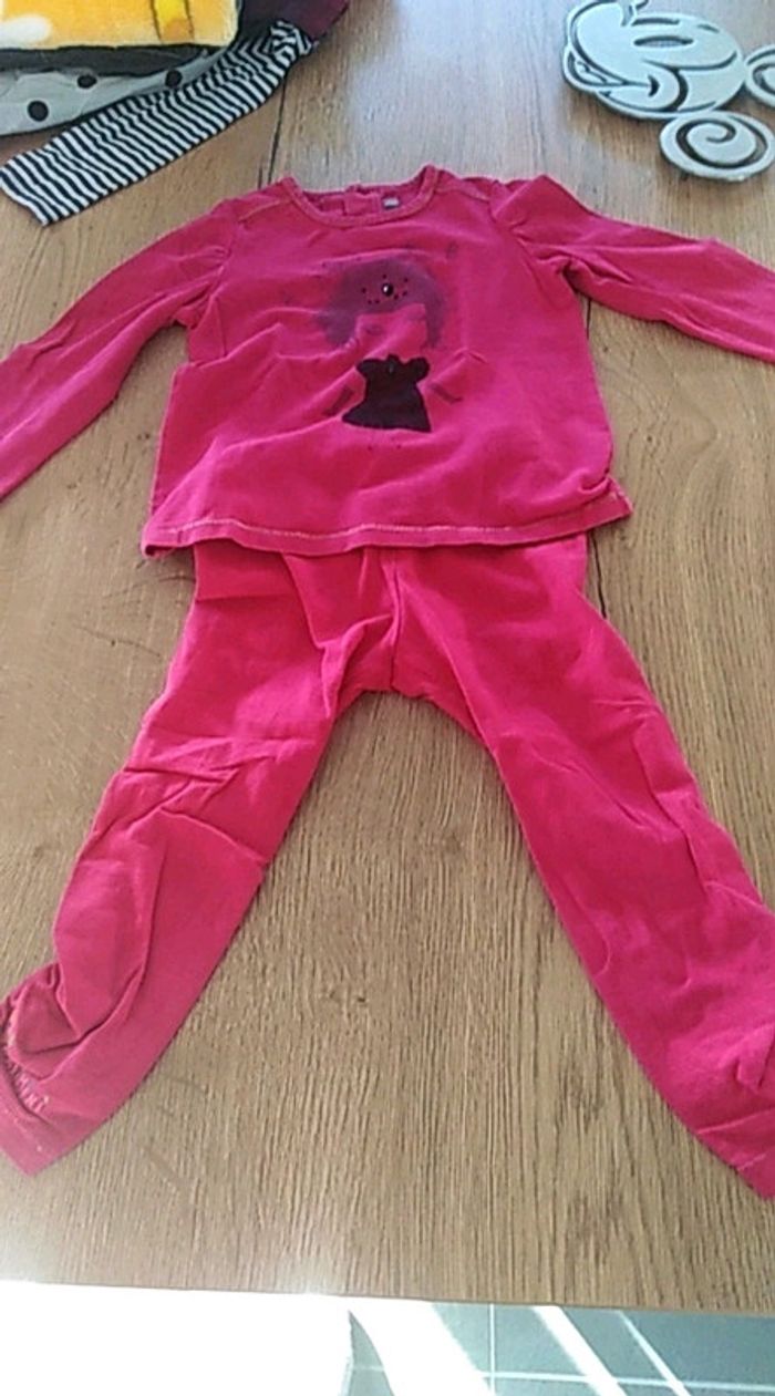 Ensemble catimini état impeccable 2ans