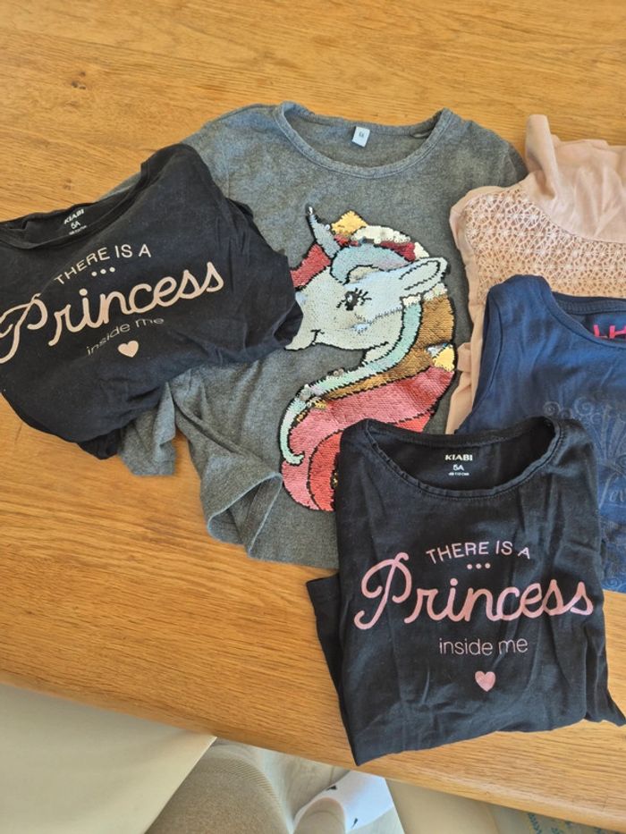 Lot de 5 t-shirts manches longues taille 5-6 ans - photo numéro 3