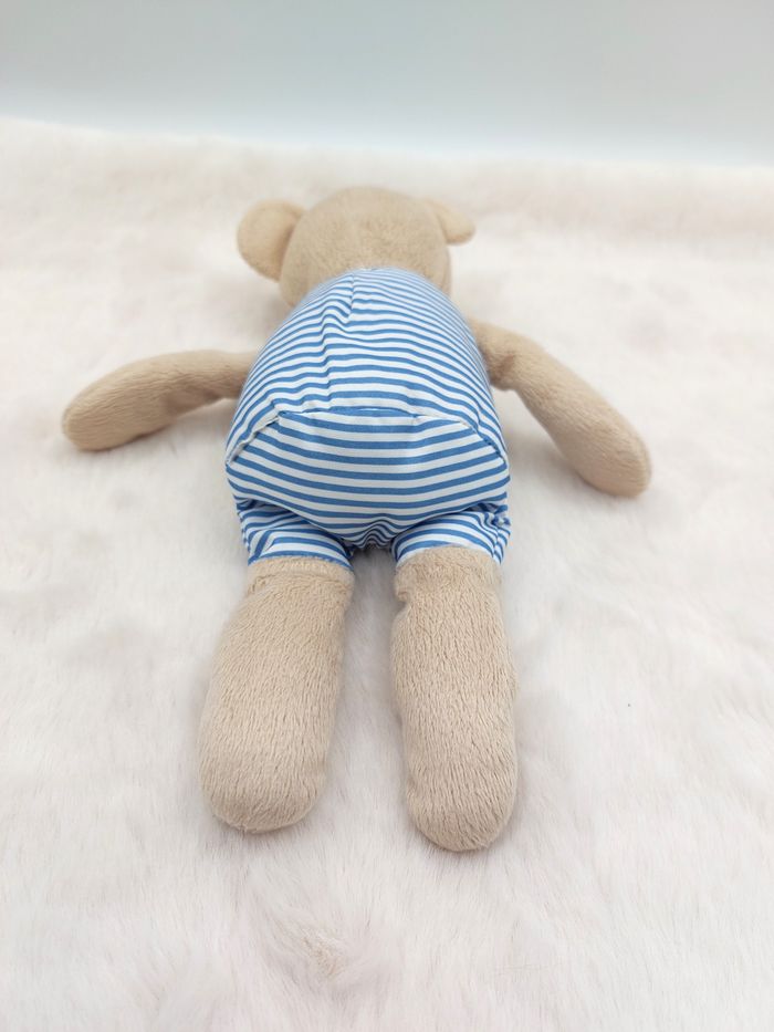 IKEA Peluche doudou ours beige Fabler Björn rayé bleu blanc coeur rouge 23,5 cm - photo numéro 3