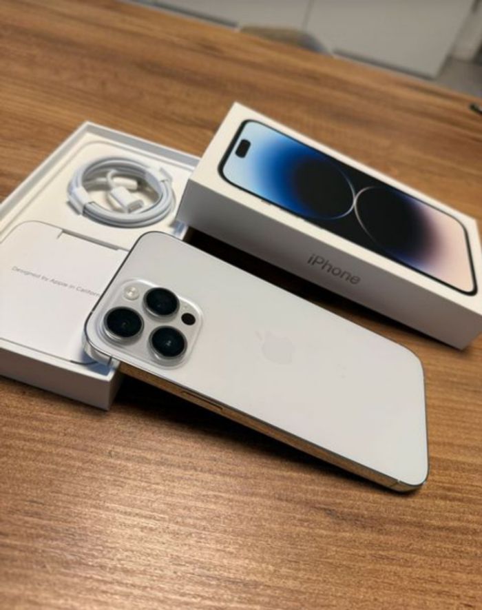 I P h o n e 16 pro Max - photo numéro 4