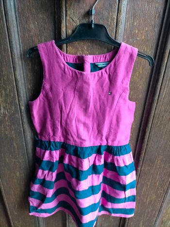 Ravissante robe Tommy Hilfiger 6 ans 