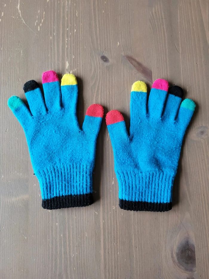 Paire de gants multicolores