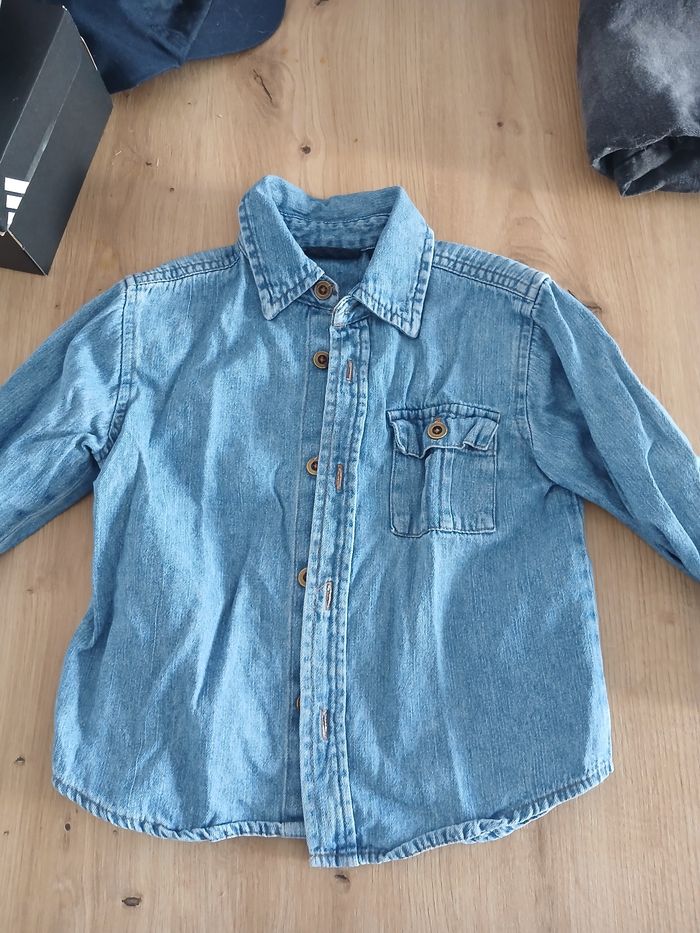 Veste en jean taille 3 ans - photo numéro 1