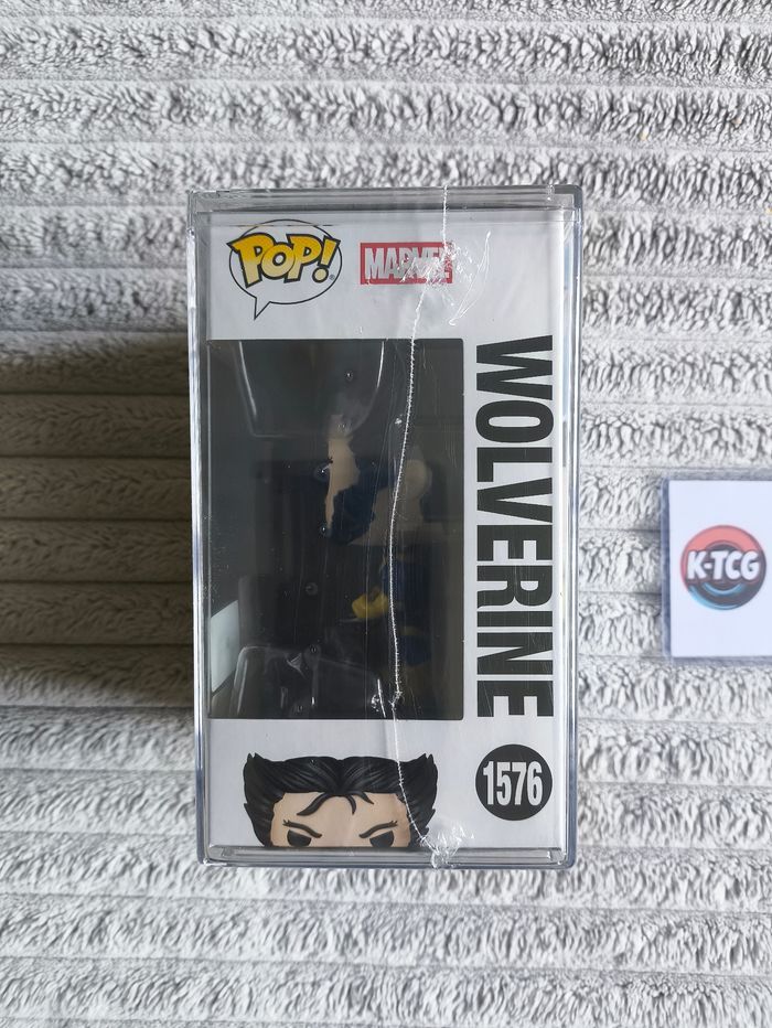 Funko Pop! Wolverine (Classic Unmasked) #1576 + Pop! Protector – Édition Limitée 5000 Ex - photo numéro 3