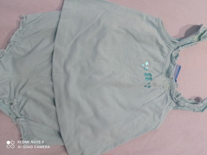 ensemble de Boutchou taille 1 an ref 985 C2