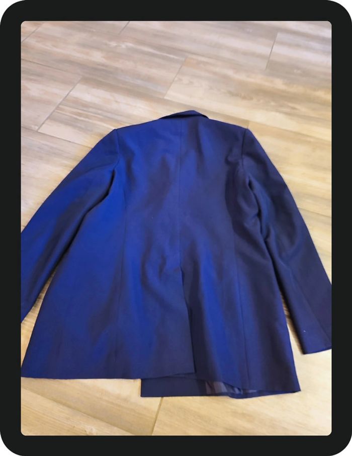 Blazer bleu marine avec bouton doré avec épaulettes Amy Lynn Taille M - photo numéro 5