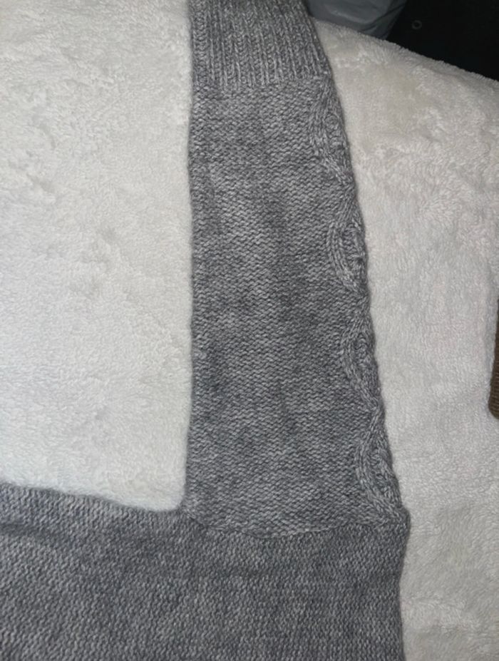 Pull gris - photo numéro 3
