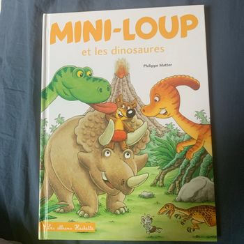 Mini-loup et les dinosaure