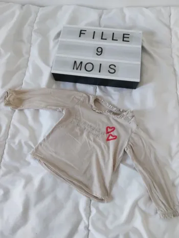 Tee-shirt manche longue fille 9 mois