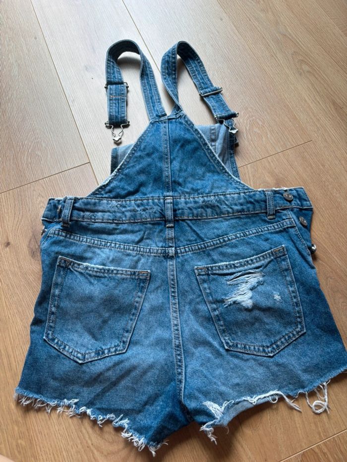 Salopette short en jean H&M - photo numéro 2