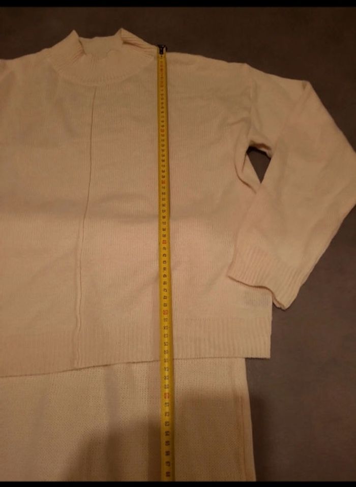 Ensemble jupe et pull neuf - photo numéro 6