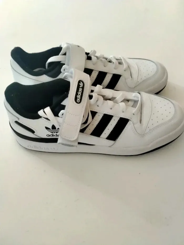 Sneakers Adidas Taille 41 ½ - photo numéro 5