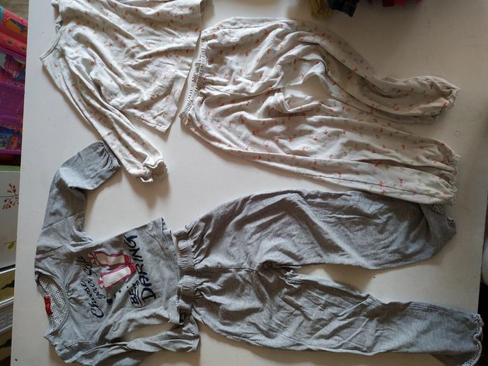 Lot de vêtements fille taille 6 ans - photo numéro 4