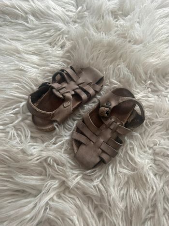 Garçon 👦🏻 Sandales en cuir marron taille 21
