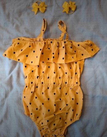 Combinaison jaune + élastiques taille 18 mois