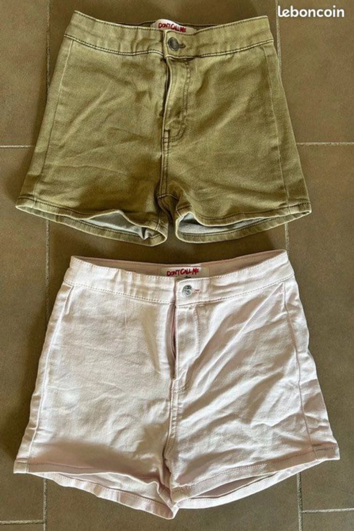 Lot 2 shorts taille 30 (10/12 ans)