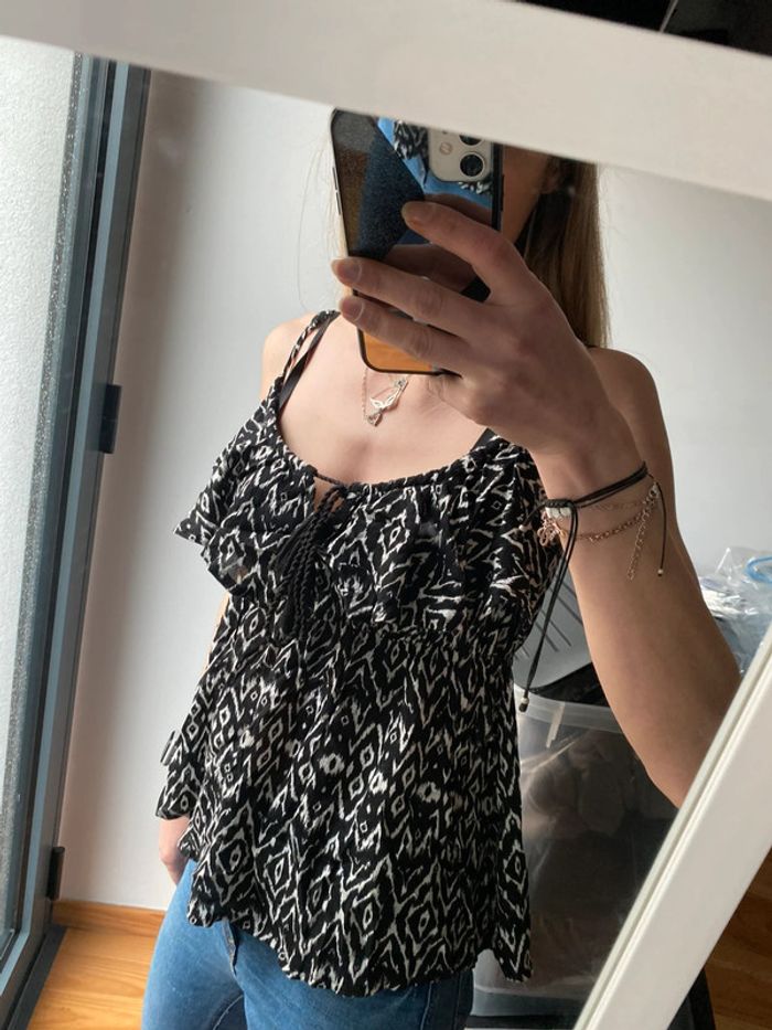 Top noir et blanc motifs - photo numéro 2