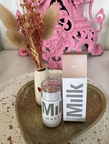Highlighter Milk