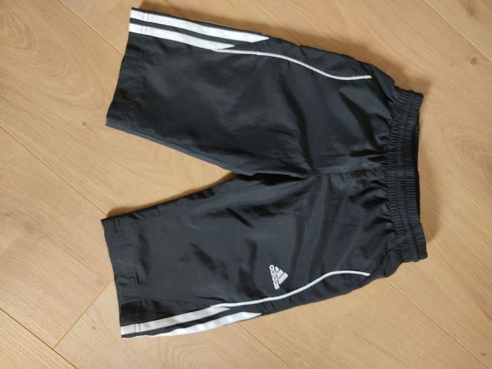 Bermuda adidas