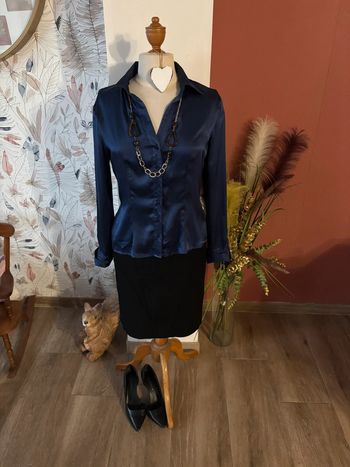 Chemise en soie bleu foncé T42